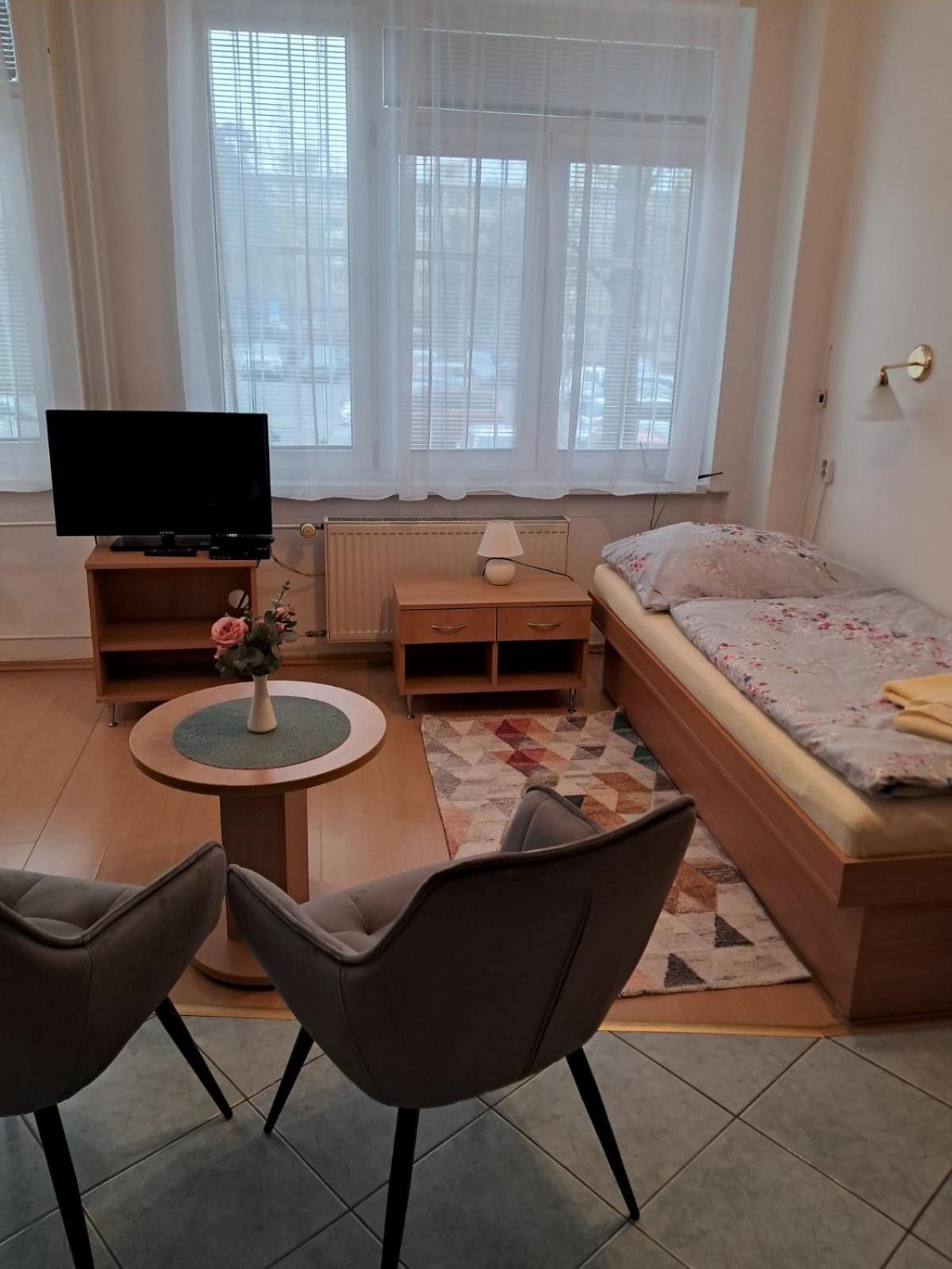 Хостел Sd Urbankova 2 Кошице Экстерьер фото